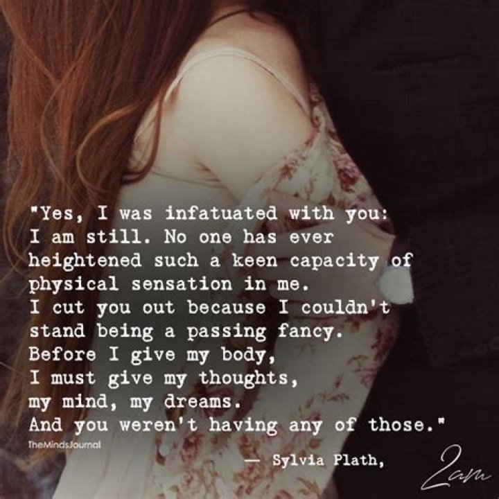 10 Unmistakable Signs Someone Is Hopelessly Infatuated With You
