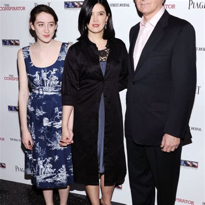 A Closer Look At Phoebe Cates' Relationships