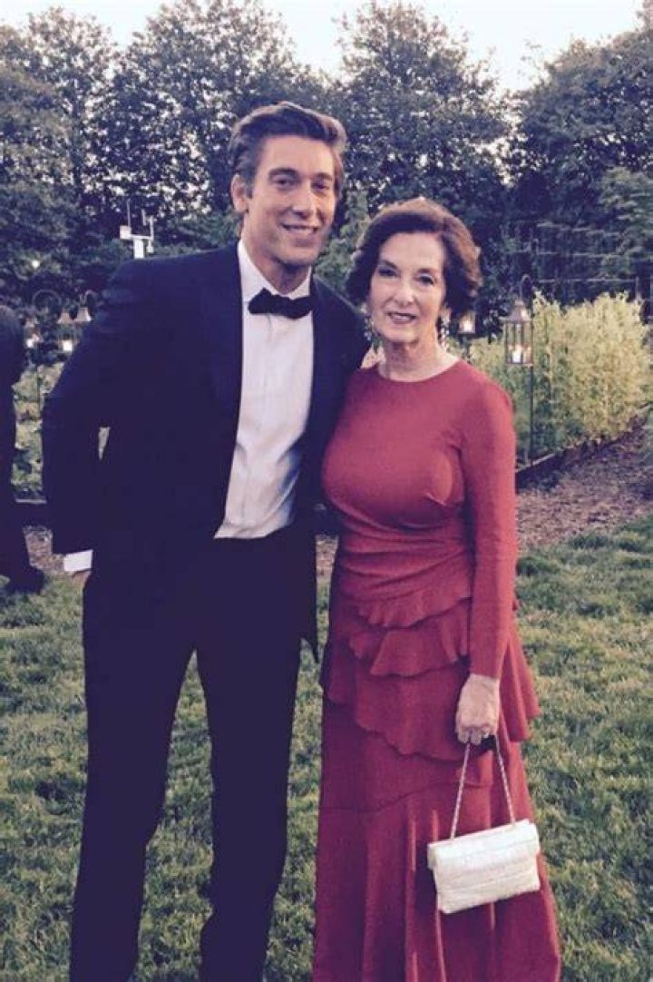 ABC's David Muir's 2022 Marriage: A Private Affair