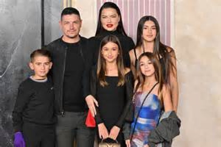 Adriana Lima Kida: All About The Model