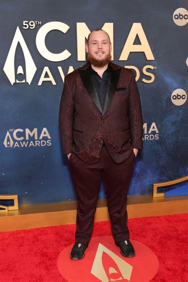 All About Luke Combs: Height And Weight Revealed