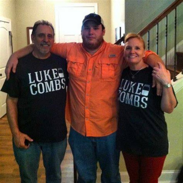 Did Luke Combs' Dad Pass Away Recently? Find Out The Truth
