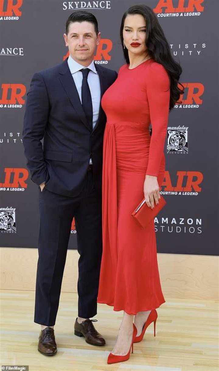 Discover Adriana Lima's Beloved Husband: A Peek Into Her Personal Life