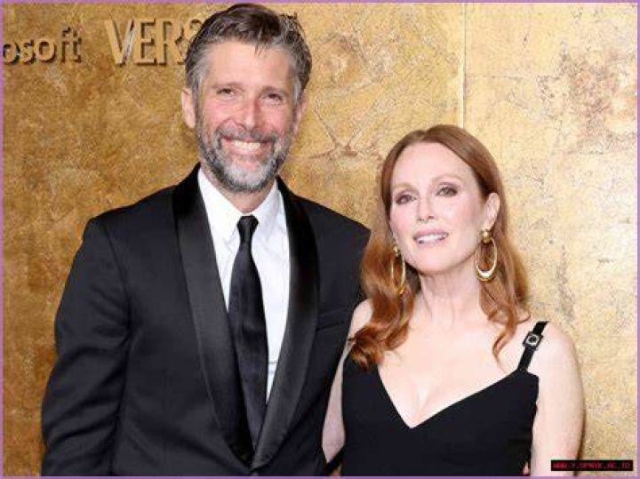 Discover The Intriguing Truth Behind Julianne Moore's Height