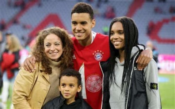 Discover The Untold Story: Jamal Musiala's Mother And Her Influence