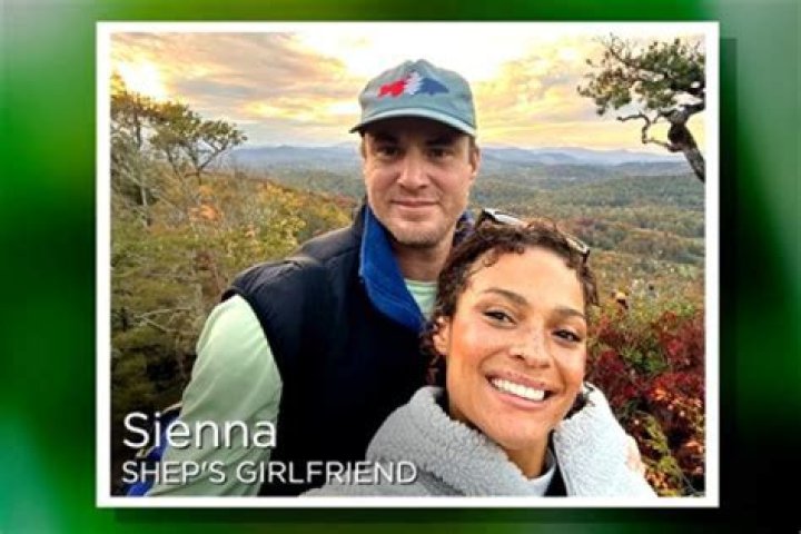 Here's The Scoop On Stephen Amell's First Marriage