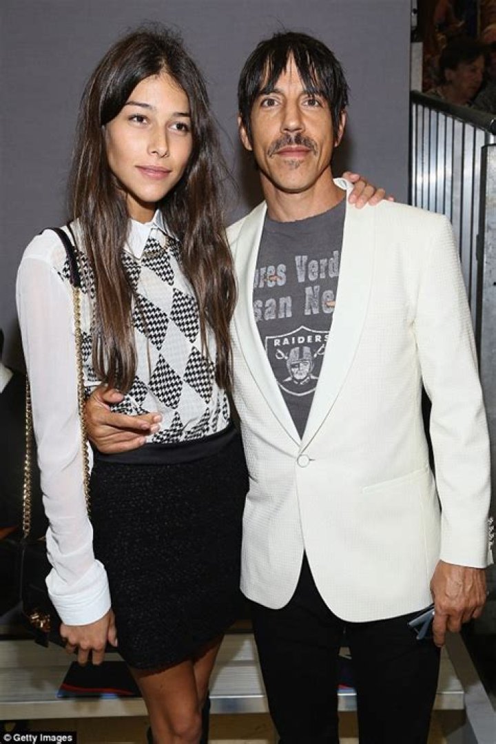 History Of Anthony Kiedis's Relationship With 19-Year-Old Girlfriend