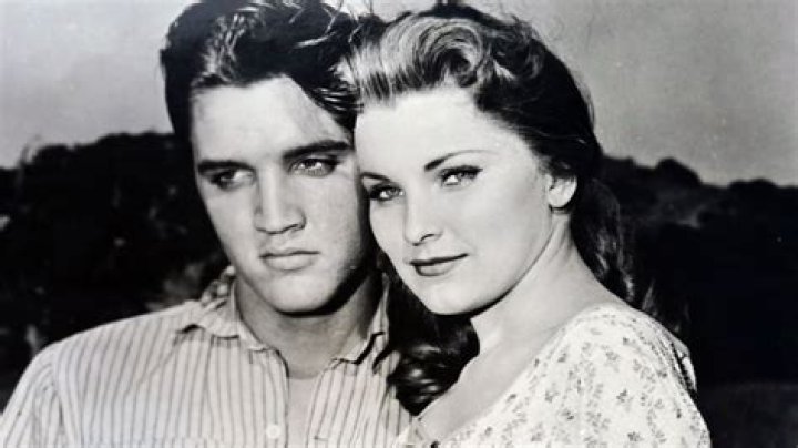How Elvis Presley's Mother Met Her End