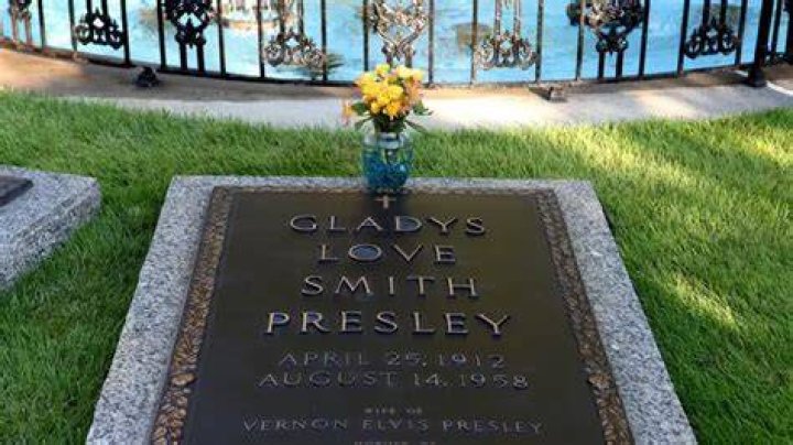 How Gladys Presley Lost Her Life