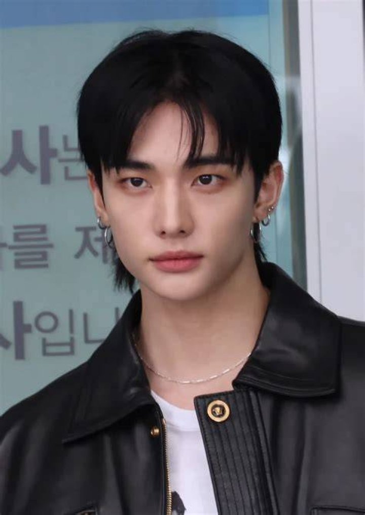 Hwang In Yeop's Love Life: All The Relationship Rumors And Updates