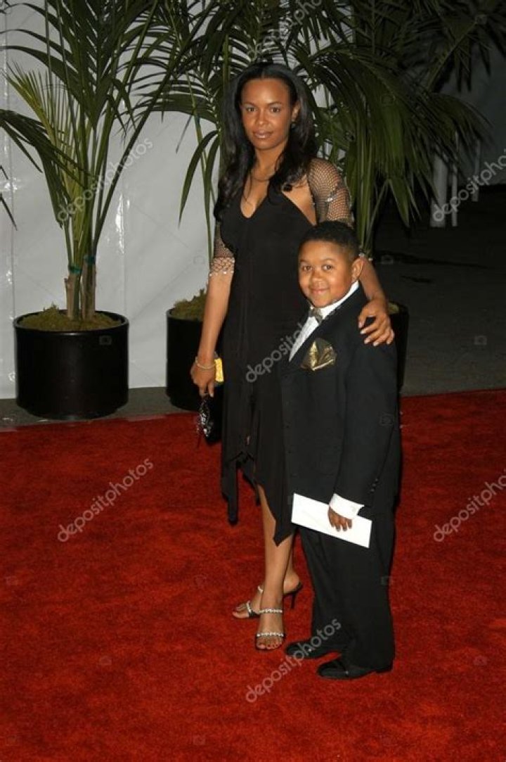 Is Emmanuel Lewis Married? Find Out The Answer