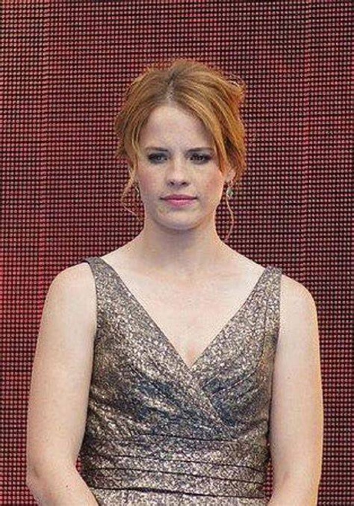 Is Katie Leclerc Hearing Impaired