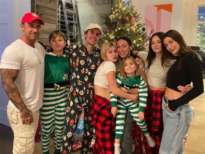 Is Luke Combs An Only Child? His Family Background Unveiled