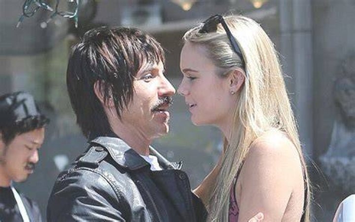 Latest Rumors: Anthony Kiedis' 19-Year-Old Girlfriend