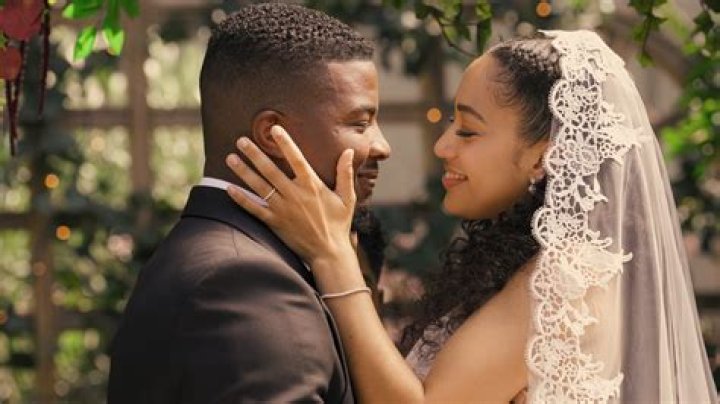Learn About Samantha Logan's Relationship: Who's Her Partner?