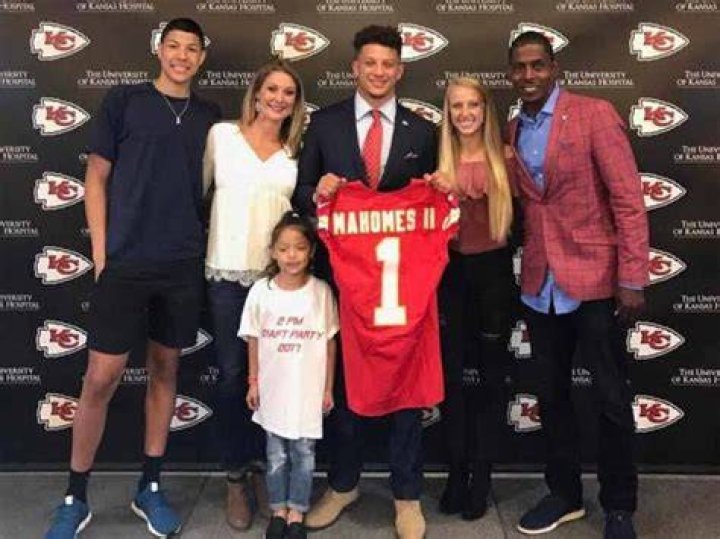 Mia Mahomes: Who Is She And What Is Her Impact On The NFL?