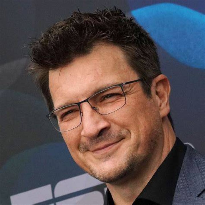 Nathan Fillion's Incredible Weight Loss Transformation In The Rookie