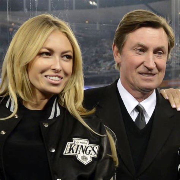 Paulina Gretzky, Daughter Of The Hockey Legend Wayne Gretzky