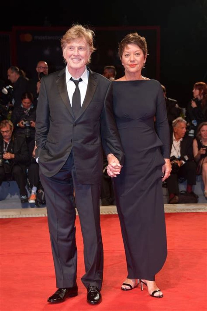 Robert Redford's Lifelong Love:Lola Van Wagenen