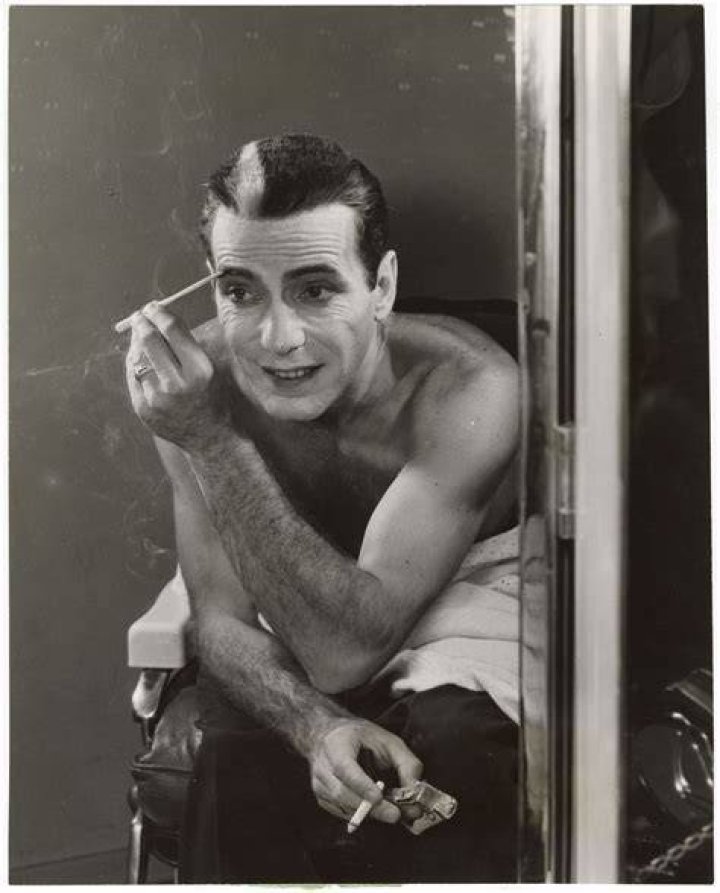 Secrets Of A Hollywood Icon Unveiled