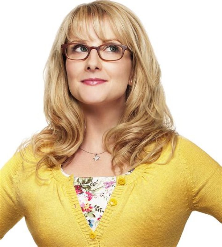 The Spectacular Actress Behind Bernadette In "The Big Bang Theory"