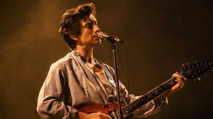 Unraveling Alex Turner's Height: Discoveries And Insights