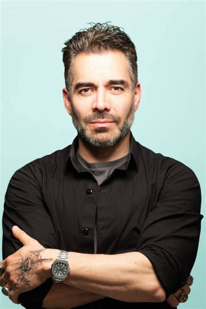Unraveling The Extraordinary World Of Omar Chaparro