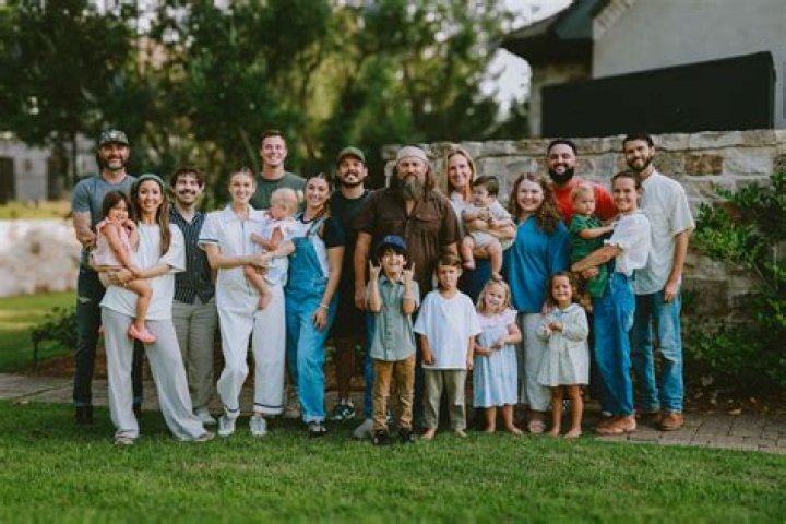 Unveil The Secrets Of Willie Robertson's Staggering Net Worth