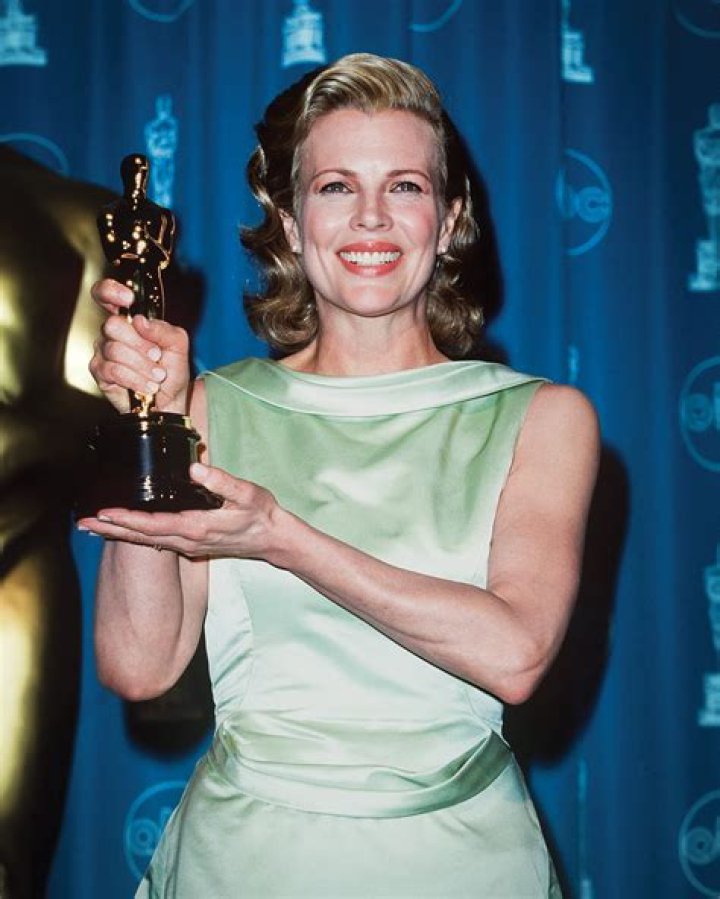 Unveiling Kim Basinger's Net Worth: A Journey Of Success