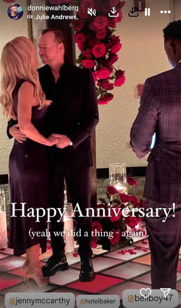 Unveiling The Secrets Of Jenny McCarthy And Donnie Wahlberg's Enduring Love