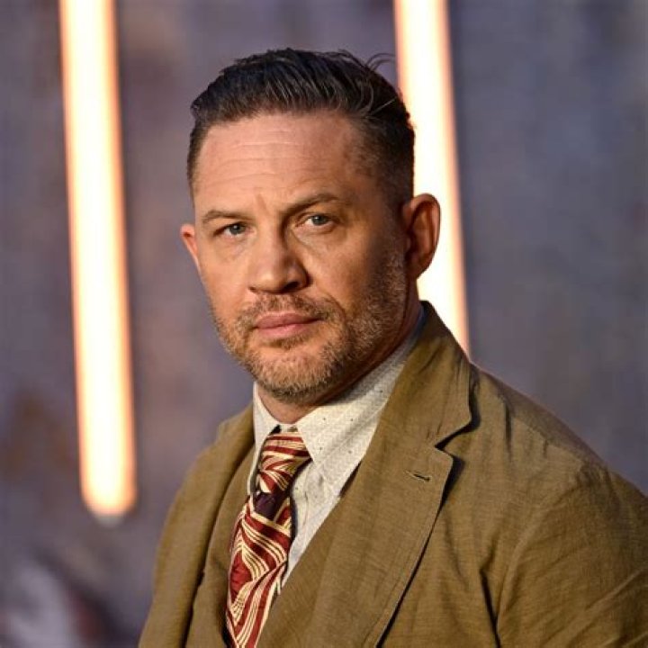 Unveiling The Secrets: Tom Hardy's Marital Bliss