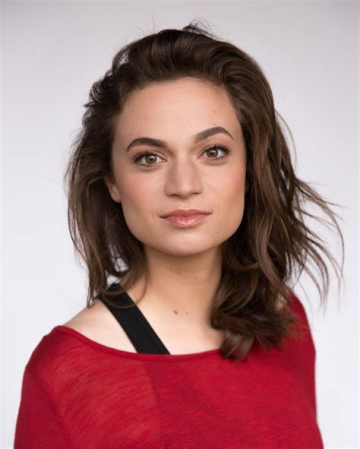 Vital Stats Unveiled: Exploring Angela Smosh's Height